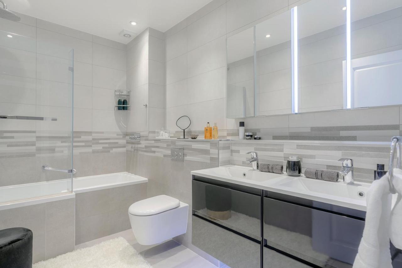 Notting Hill & Hyde Park Exclusive West-End Serene Designer Family Home 5Bed4Bath 런던 외부 사진