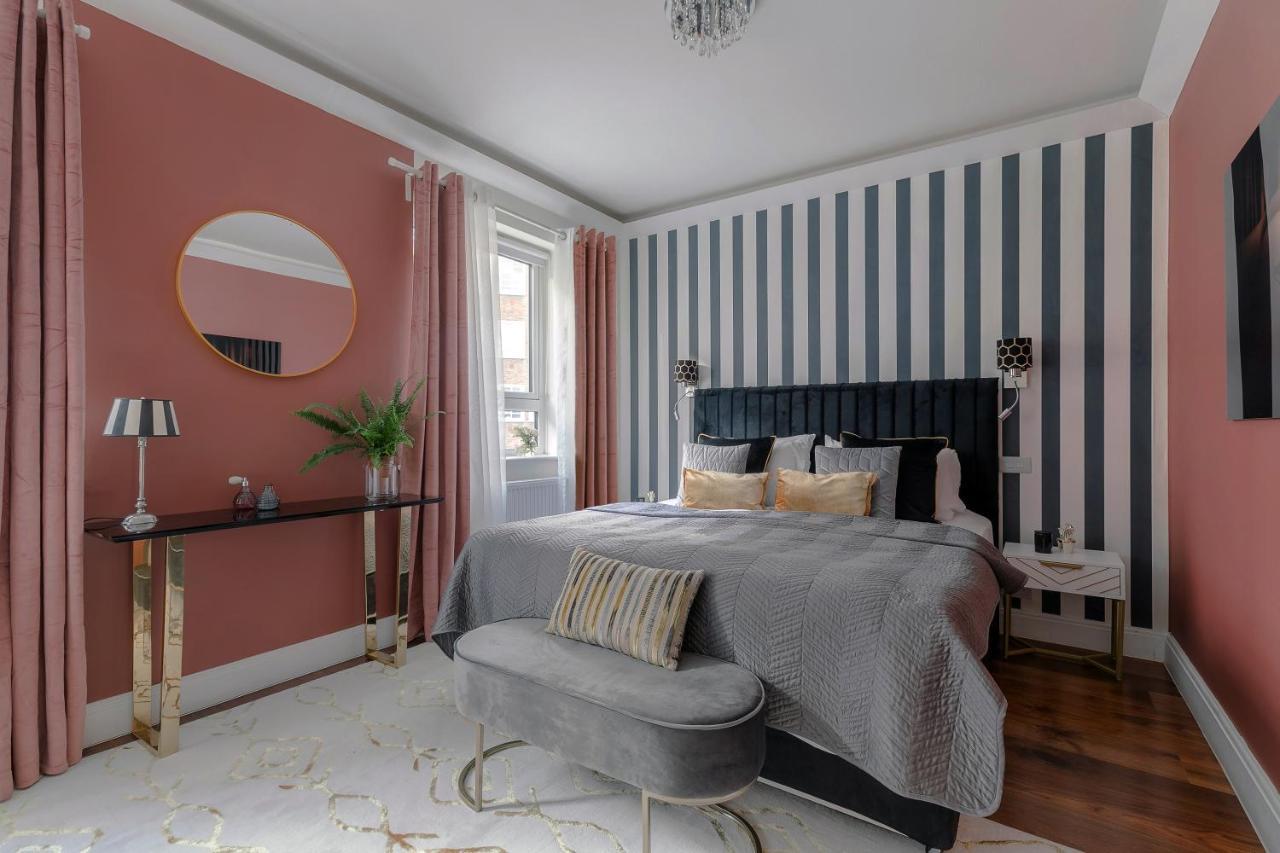 Notting Hill & Hyde Park Exclusive West-End Serene Designer Family Home 5Bed4Bath 런던 외부 사진