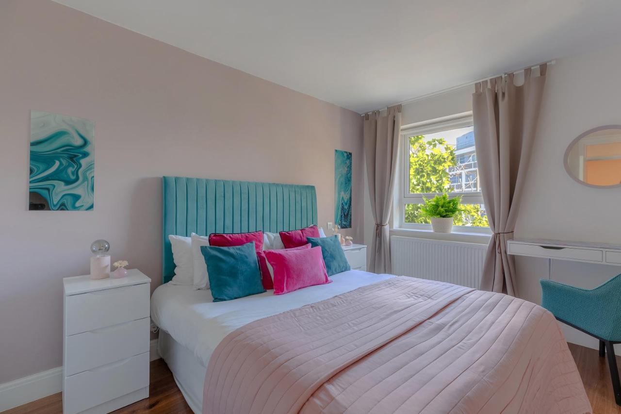 Notting Hill & Hyde Park Exclusive West-End Serene Designer Family Home 5Bed4Bath 런던 외부 사진