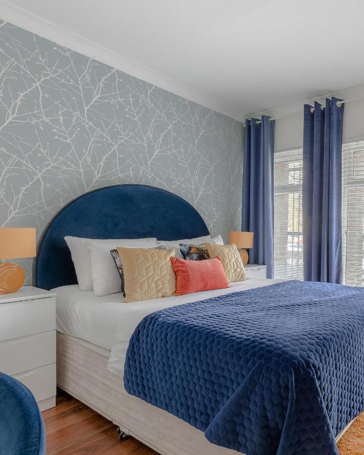 Notting Hill & Hyde Park Exclusive West-End Serene Designer Family Home 5Bed4Bath 런던 외부 사진